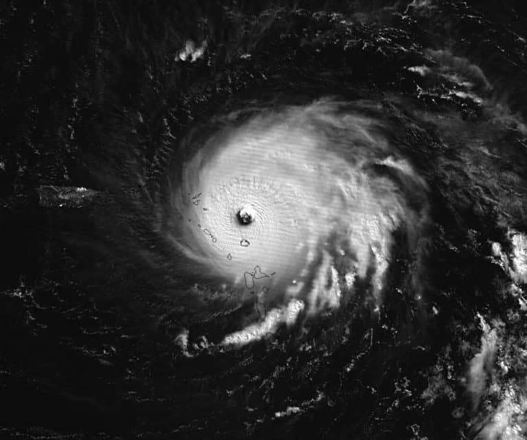 Digicel gives customers US$10 in Free Anywhere minutes for Irma
