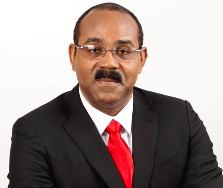 Antigua promises war with Digicel, Flow over tax agreements