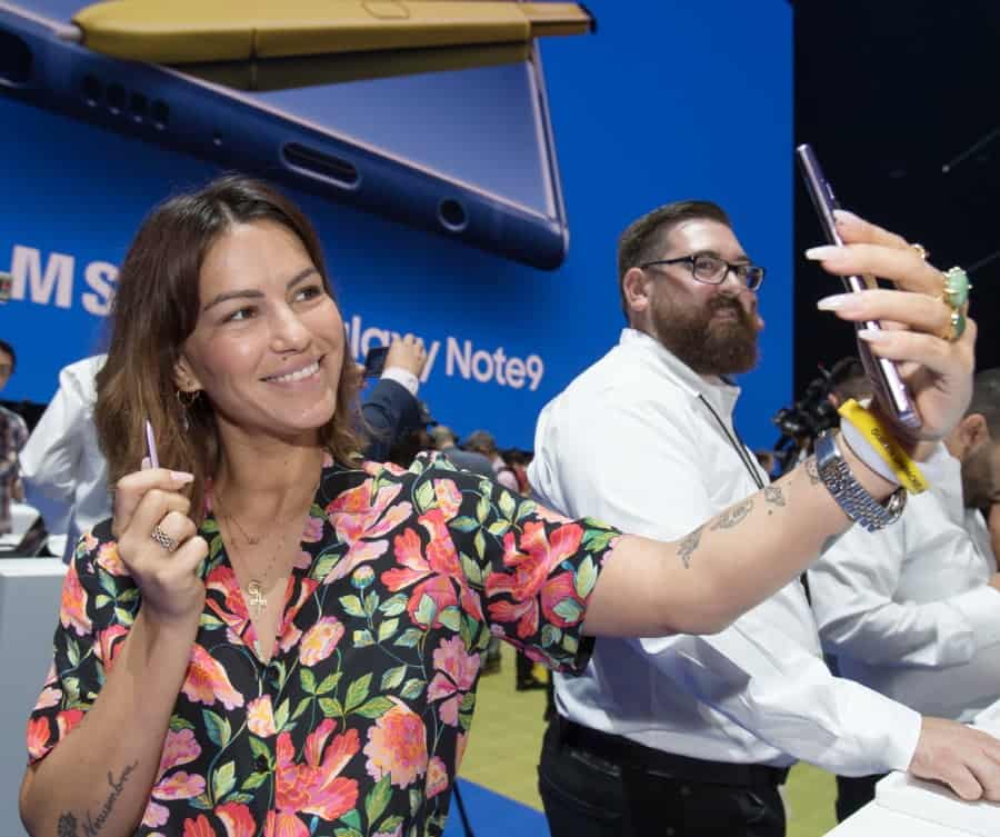 Obed Borrero demonstrates the Samsung Note 9 (Video)