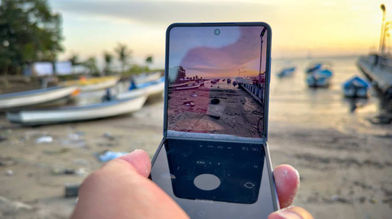 Samsung’s ZFlip 7 shows steady improvement